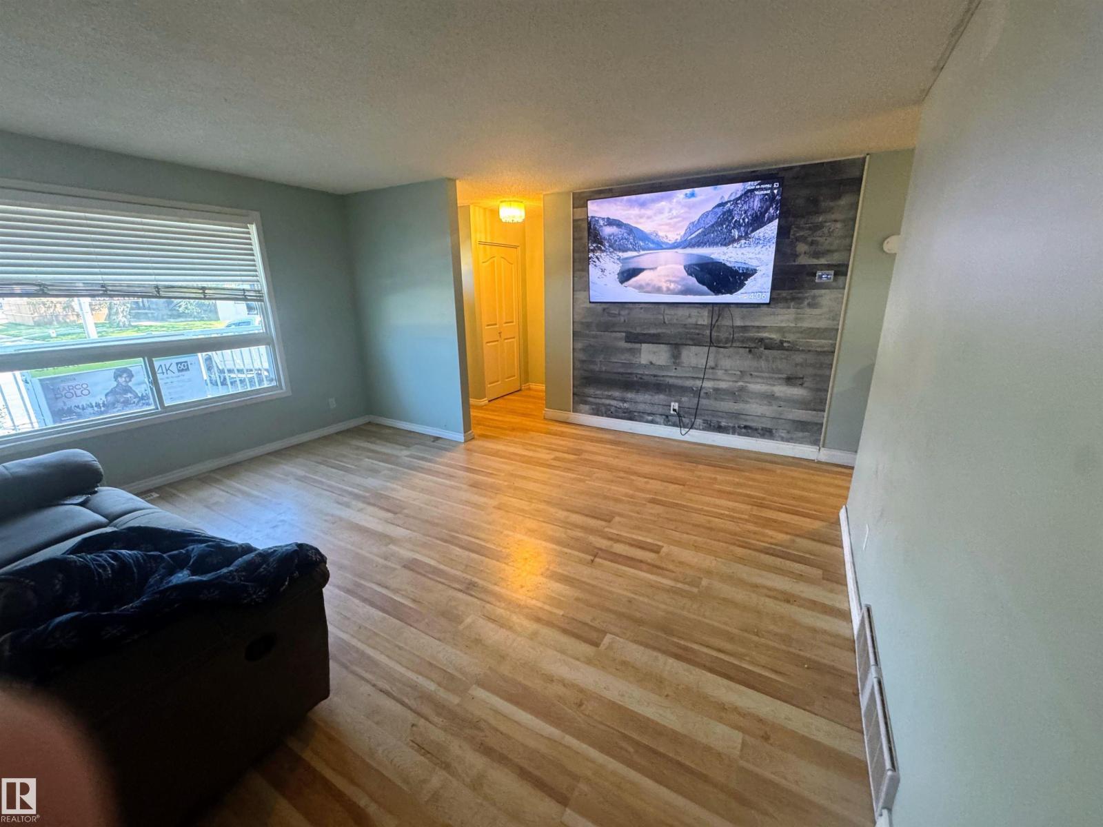 17328 106 ST NW, Baturyn, Edmonton photo 3