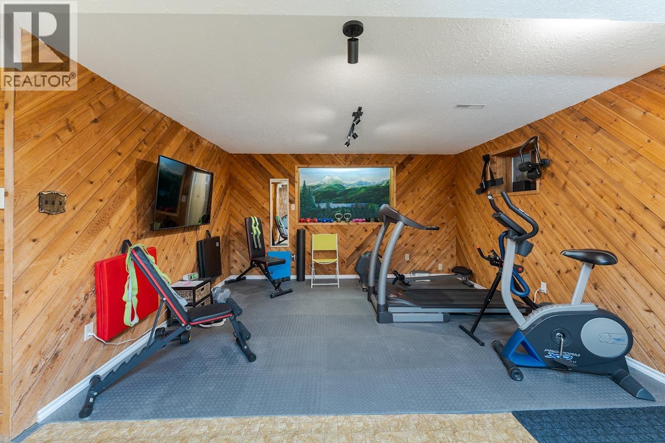 2100 O'KEEFE AVENUE, Prince George