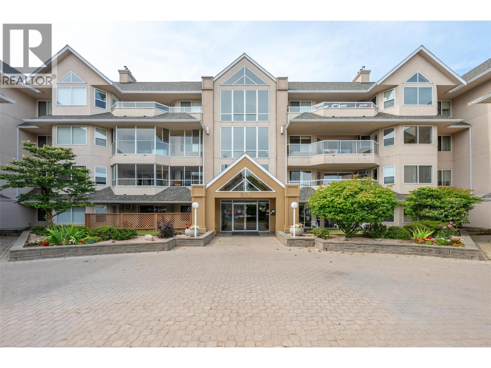#408 254 Scott Avenue - 3