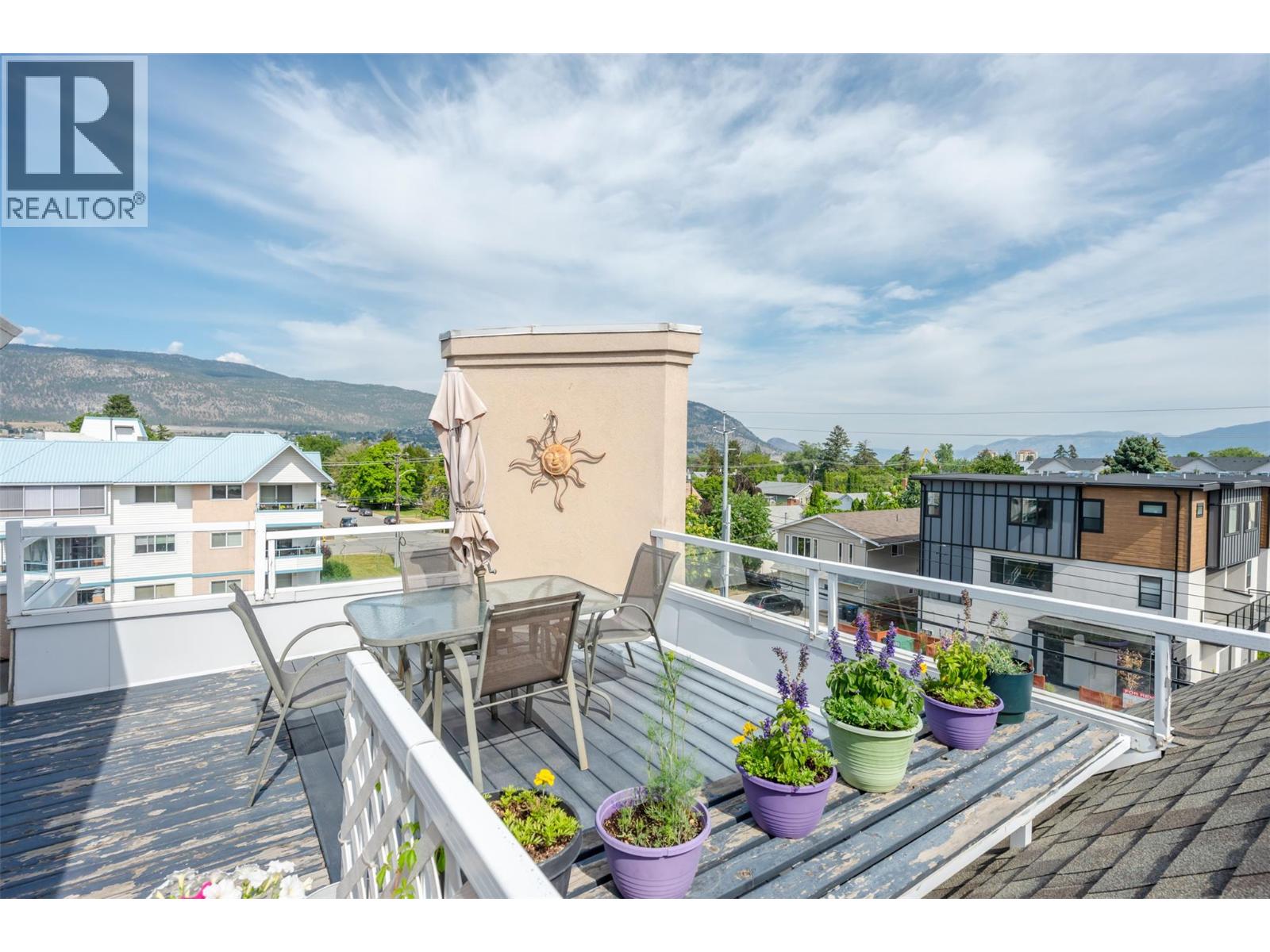 #408 254 Scott Avenue - 34