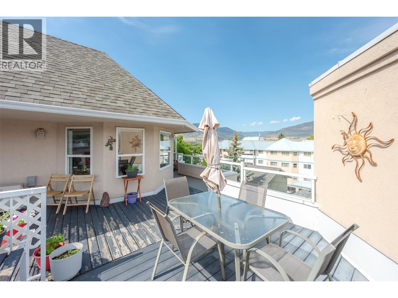 #408 254 Scott Avenue - 35
