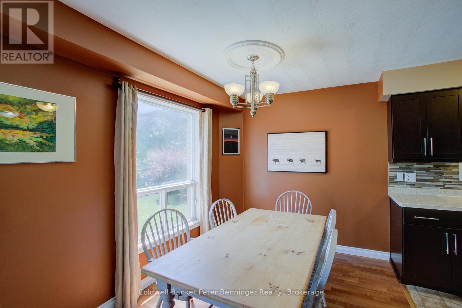 737 MACKENDRICK DRIVE - 11