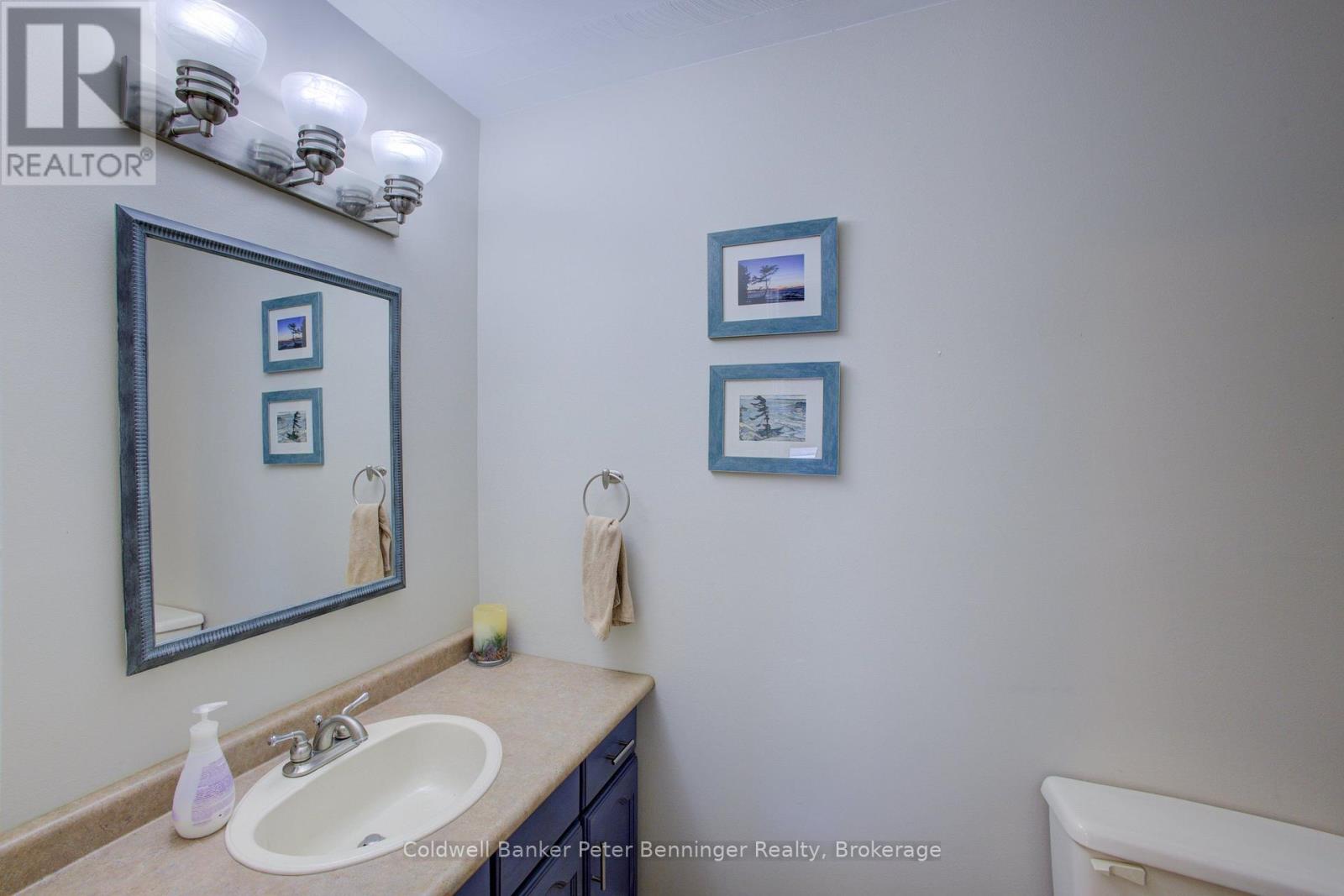 737 MACKENDRICK DRIVE - 17