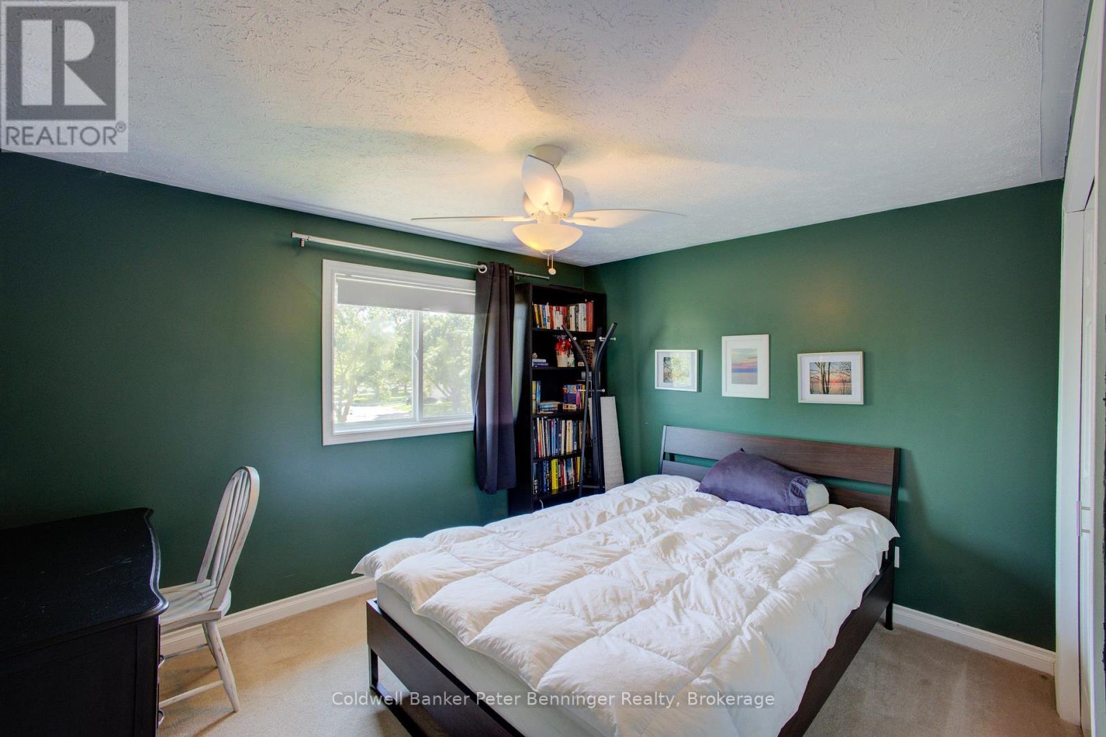 737 MACKENDRICK DRIVE - 25