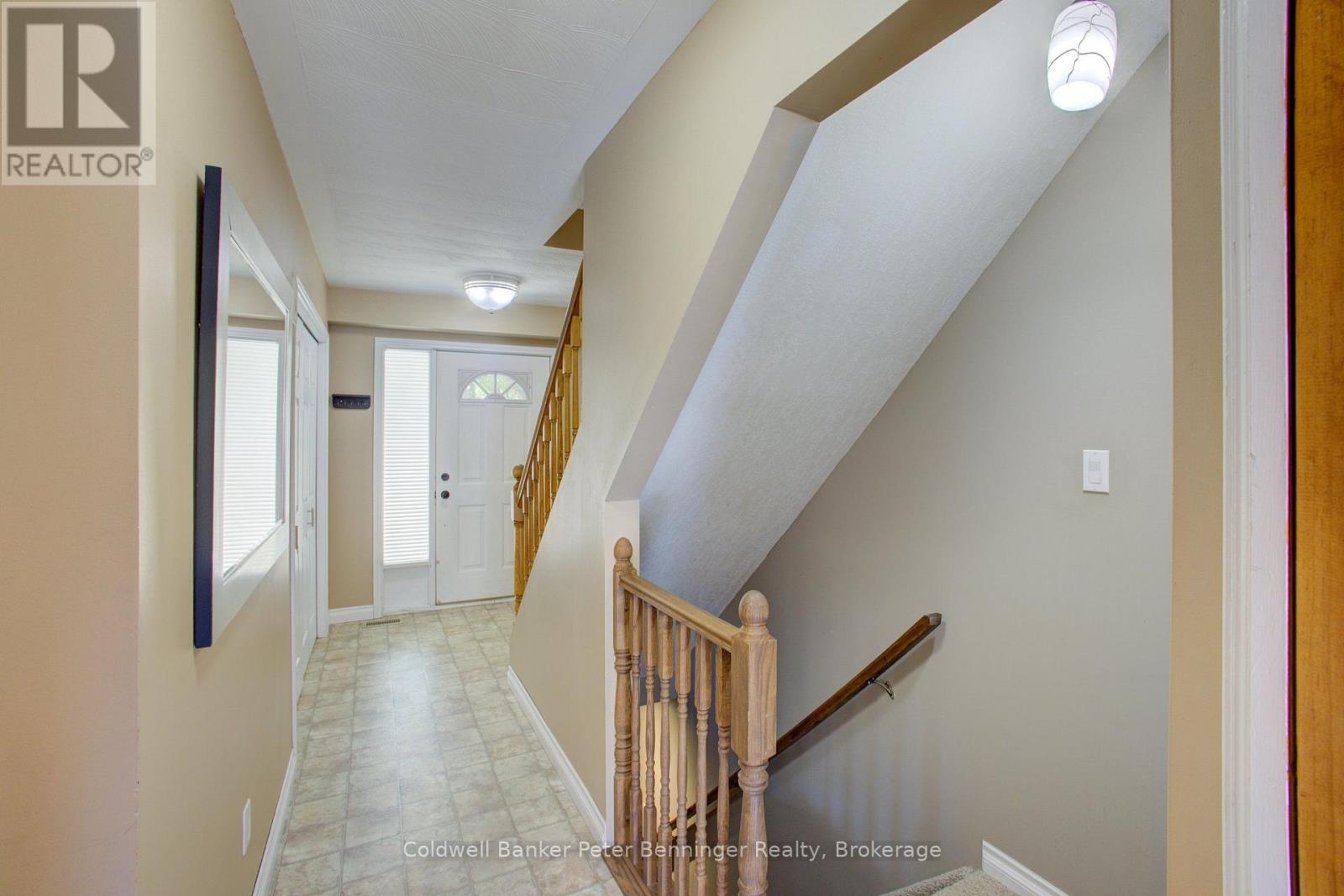 737 MACKENDRICK DRIVE - 6