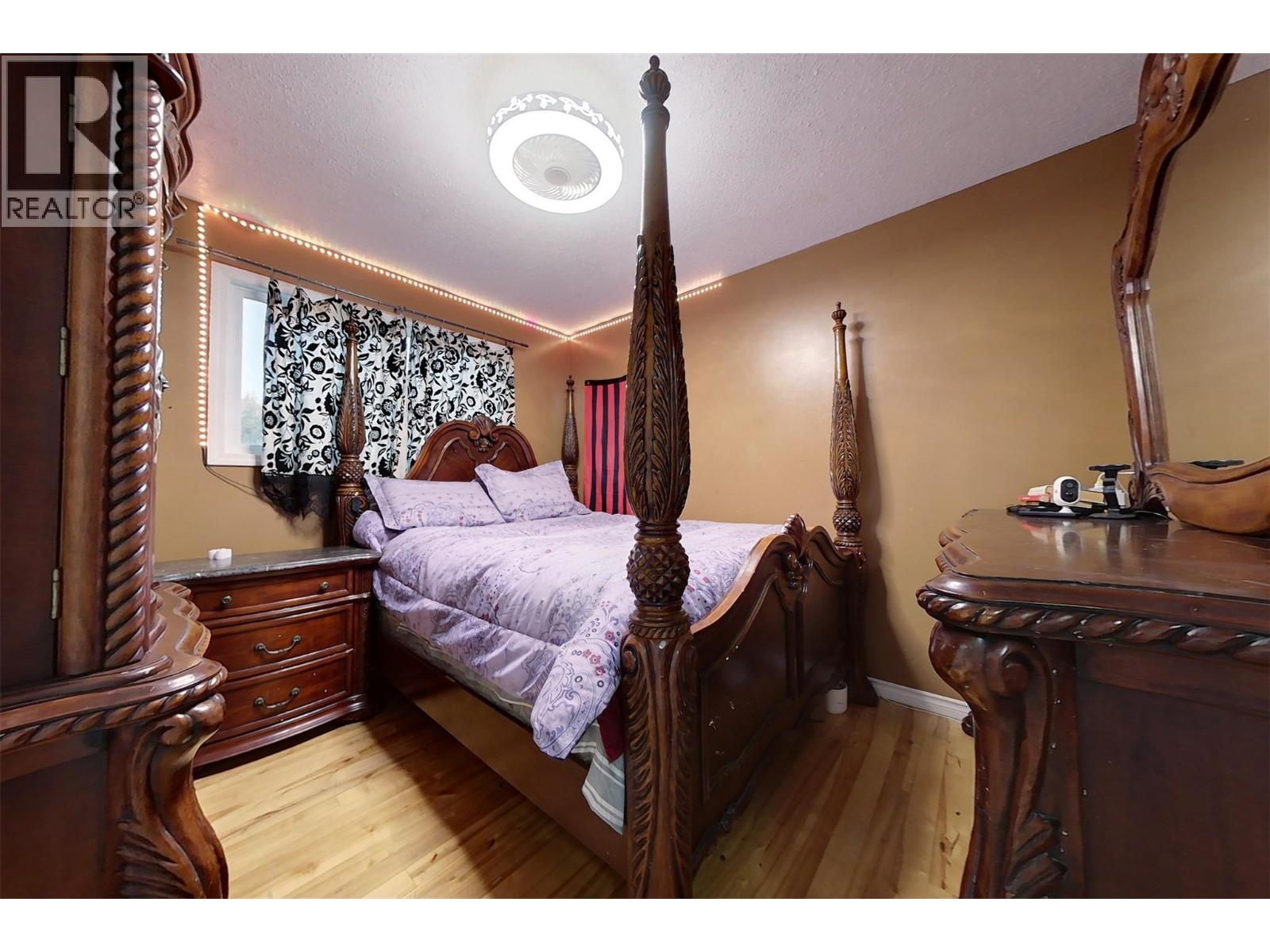 1237 32ND  S Avenue photo 13