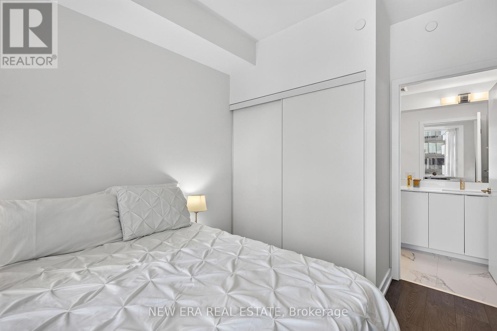 #N433 7 GOLDEN LION HEIGHTS - Image 14