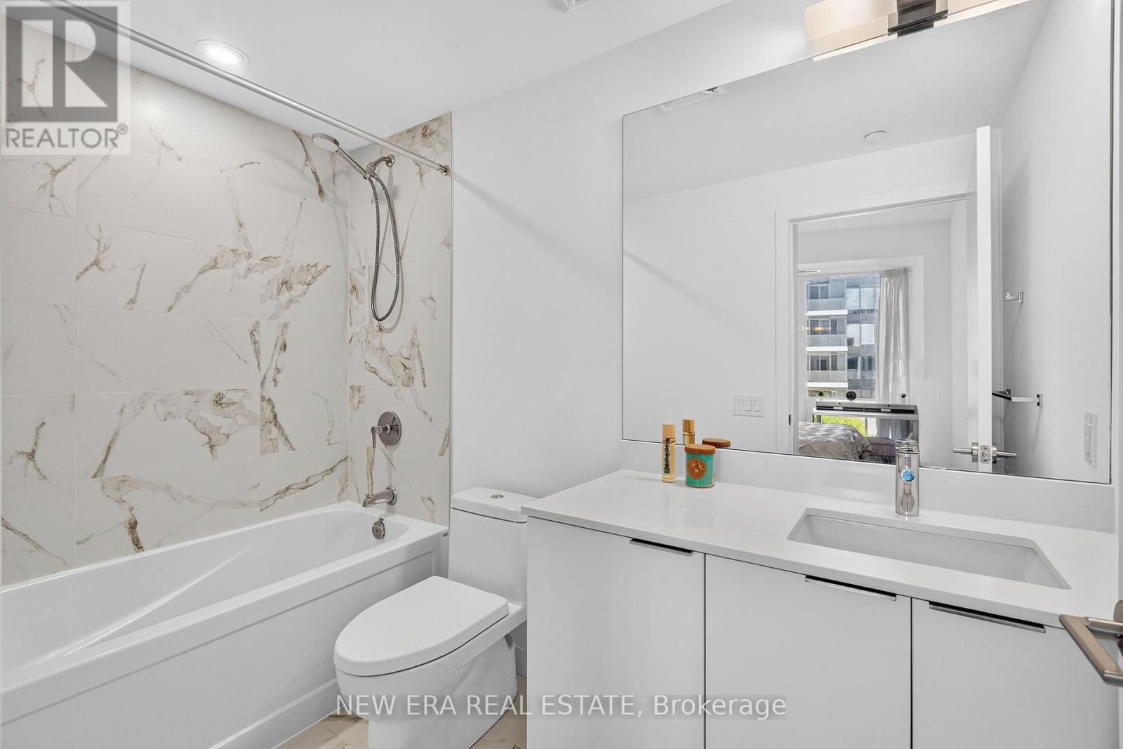 #N433 7 GOLDEN LION HEIGHTS - Image 15