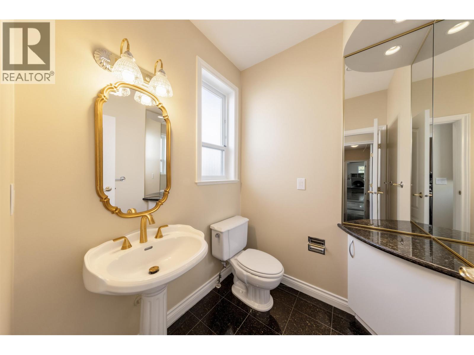 6 Bed, 6 Bath House for Sale in Richmond – 5160 FRANCIS ROAD, Richmond – MLS# R3146928 - Image 31