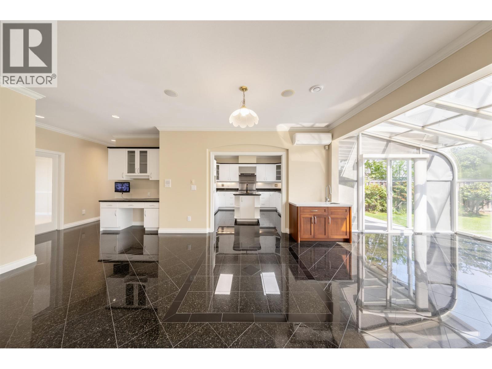 6 Bed, 6 Bath House for Sale in Richmond – 5160 FRANCIS ROAD, Richmond – MLS# R3146928 - Image 9