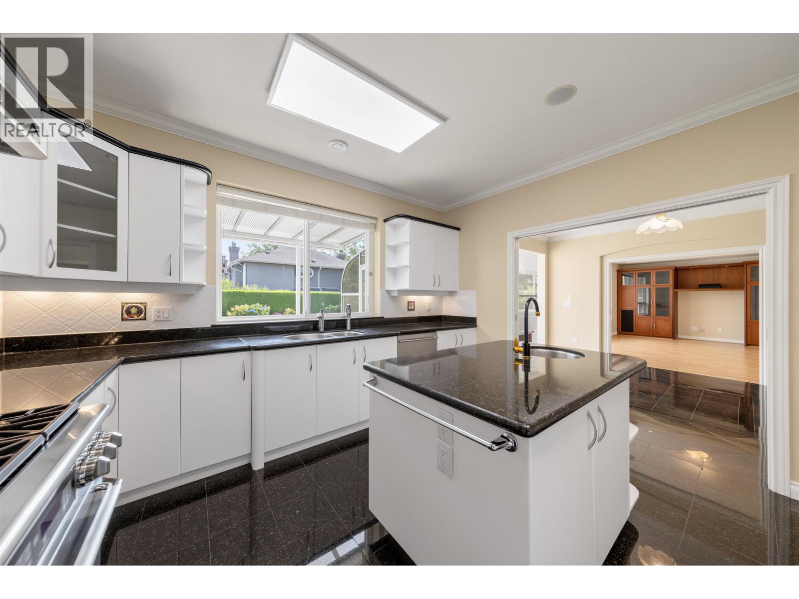 6 Bed, 6 Bath House for Sale in Richmond – 5160 FRANCIS ROAD, Richmond – MLS# R3146928 - Image 14