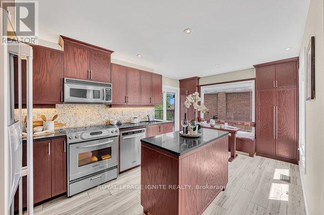 1003 MAURY CRESCENT - 10