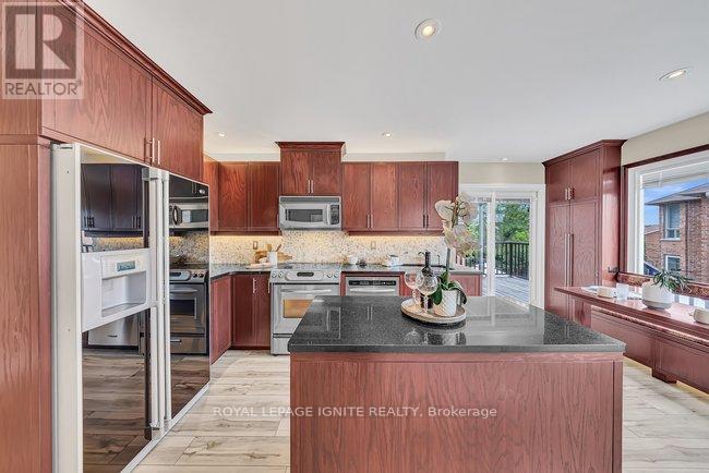 1003 MAURY CRESCENT - 11