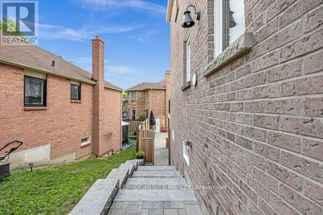 1003 MAURY CRESCENT - 42