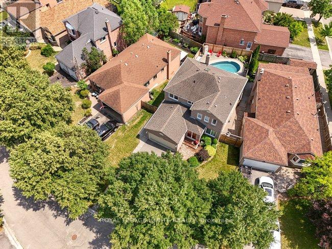 1003 MAURY CRESCENT - 48
