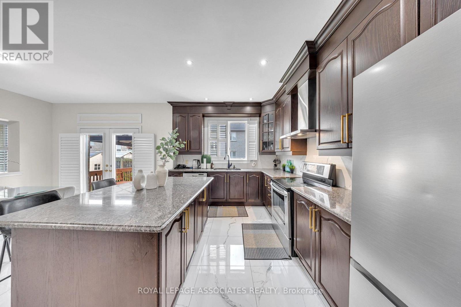 5 MEAD TERRACE - Image 16