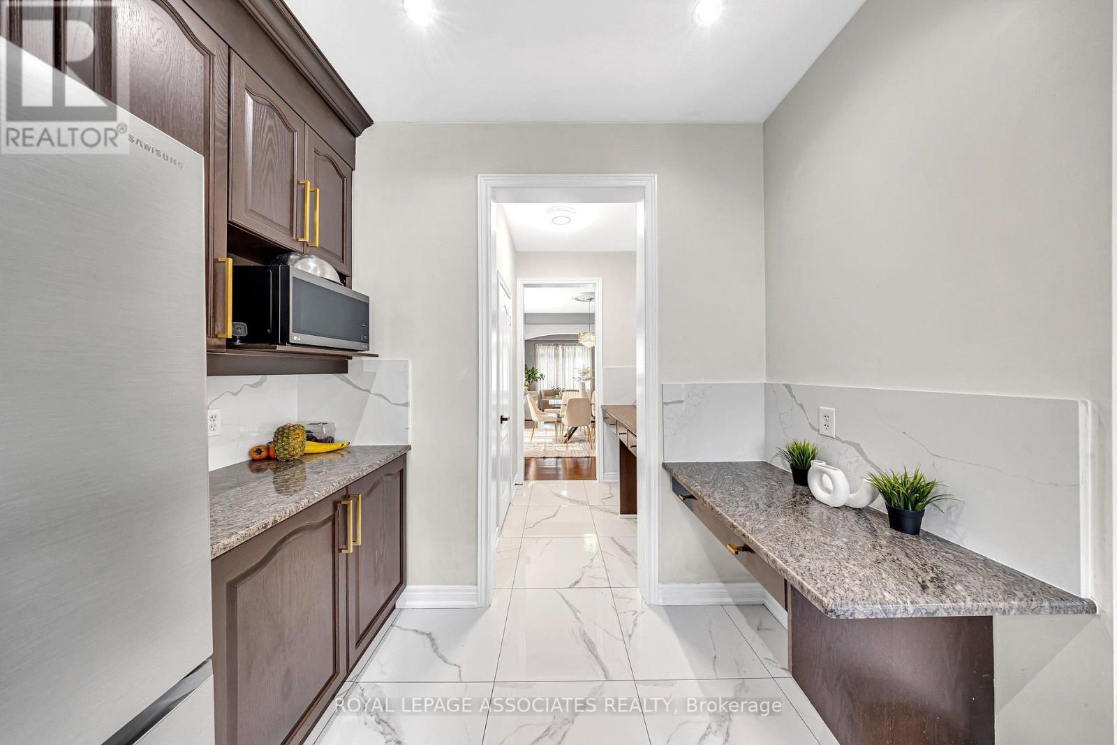 5 MEAD TERRACE - Image 17