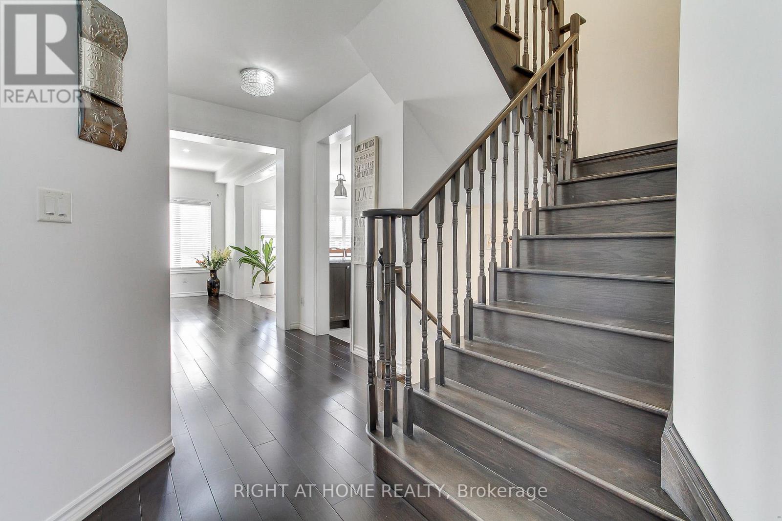 121 HUTCHINSON DRIVE - 10