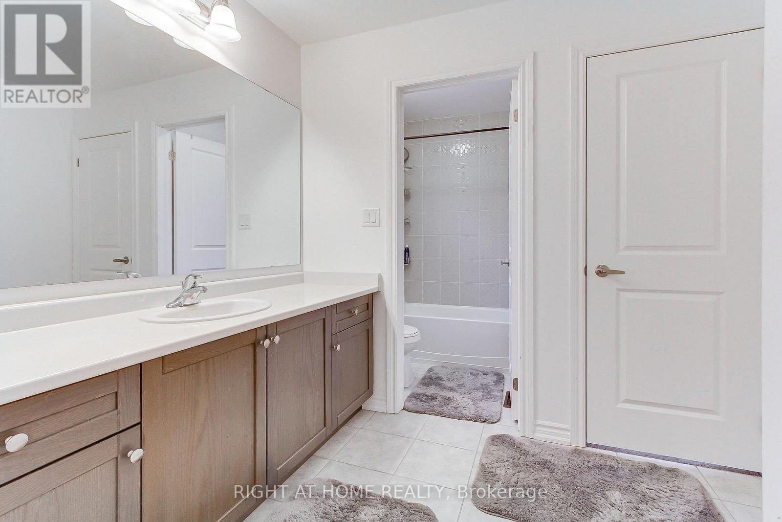 121 HUTCHINSON DRIVE - 39