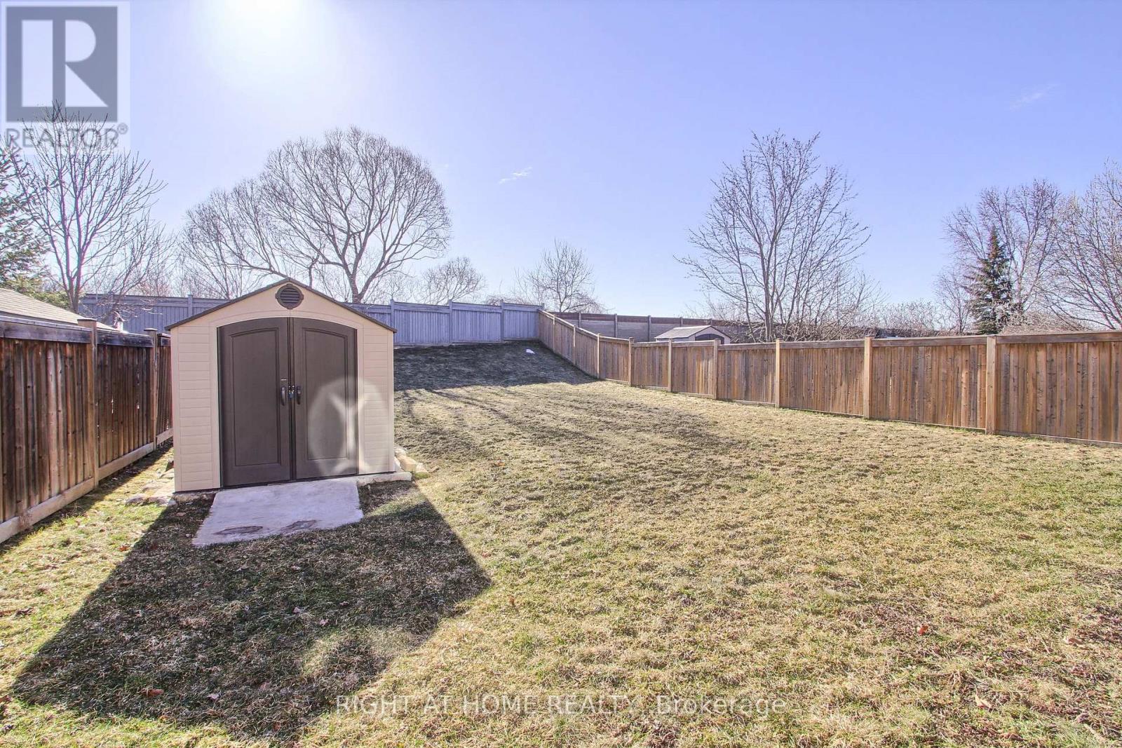 121 HUTCHINSON DRIVE - 42