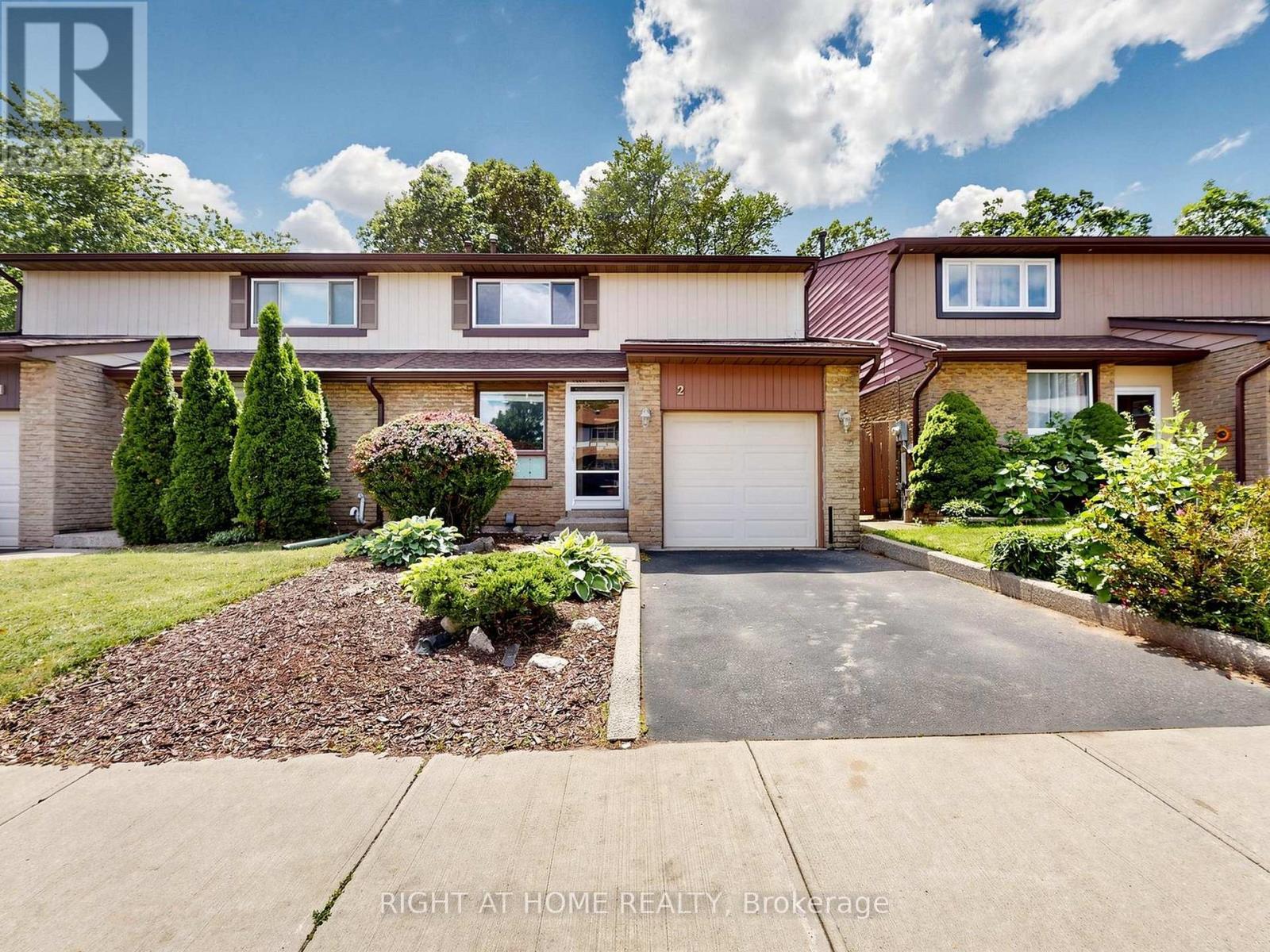 #2 1580 LANCASTER DRIVE - 1