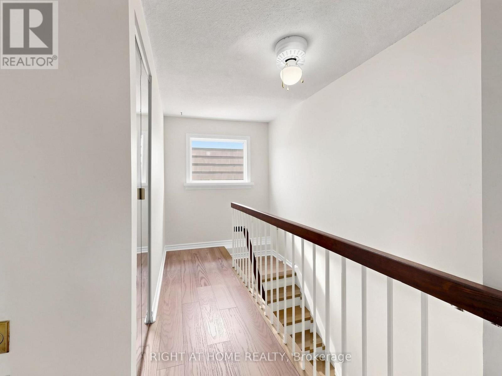 #2 1580 LANCASTER DRIVE - 24