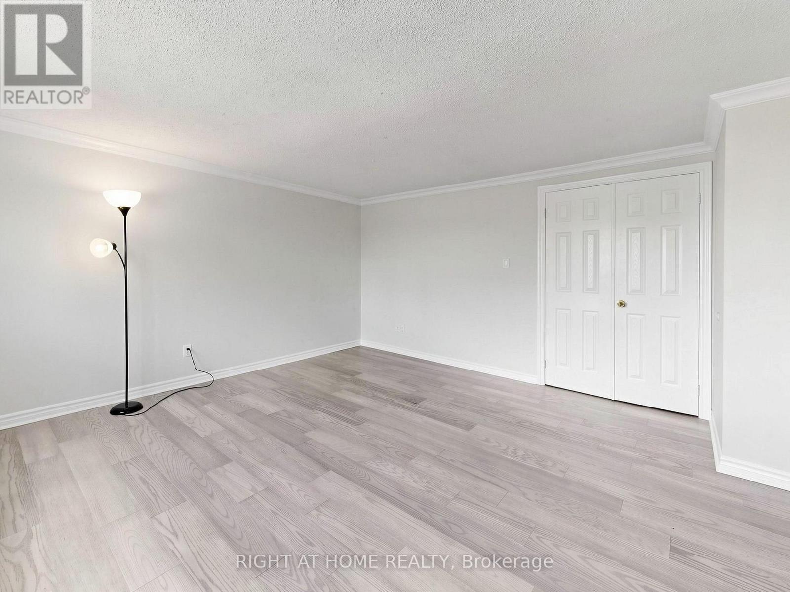 #2 1580 LANCASTER DRIVE - 34
