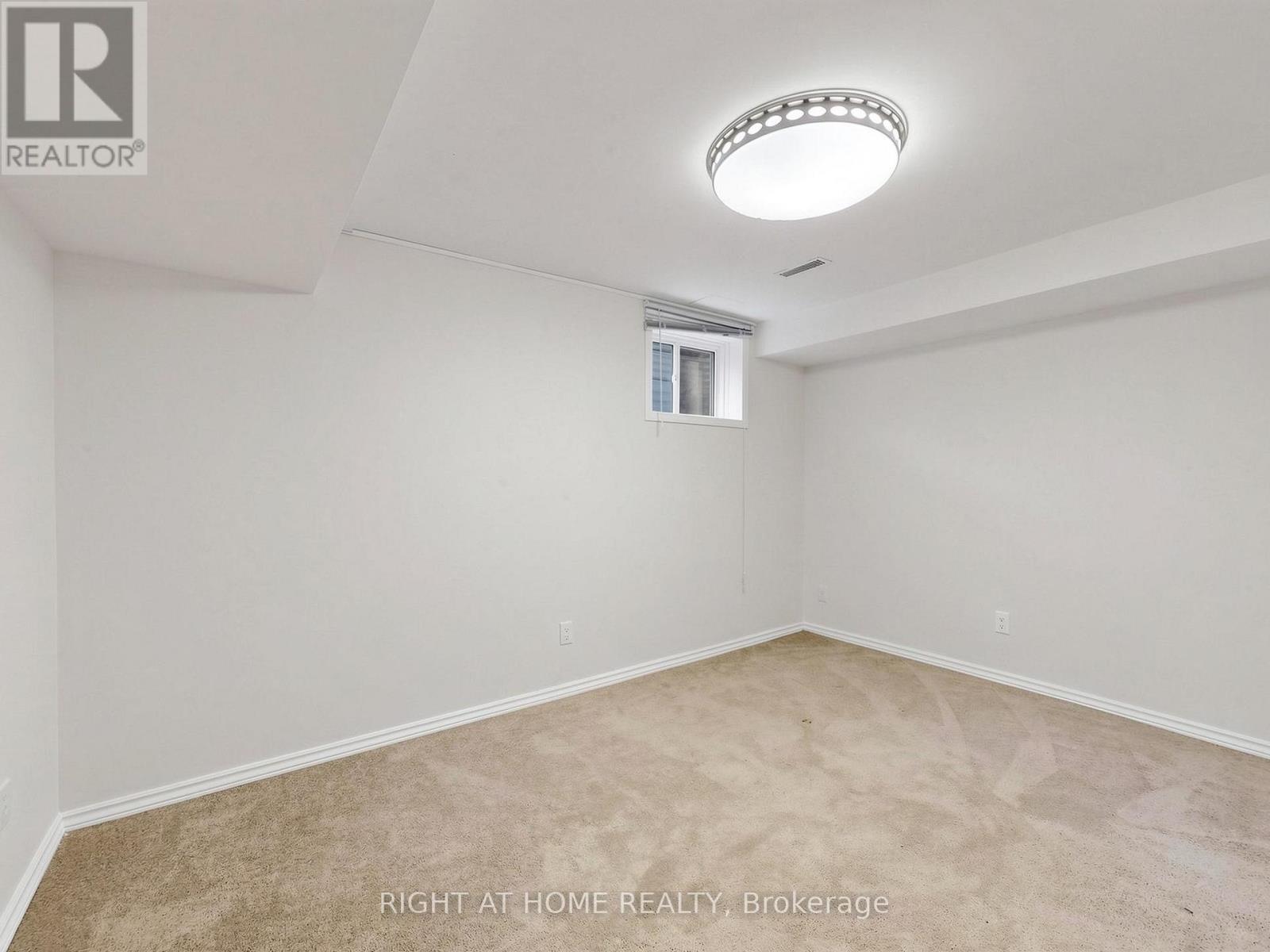 #2 1580 LANCASTER DRIVE - 42