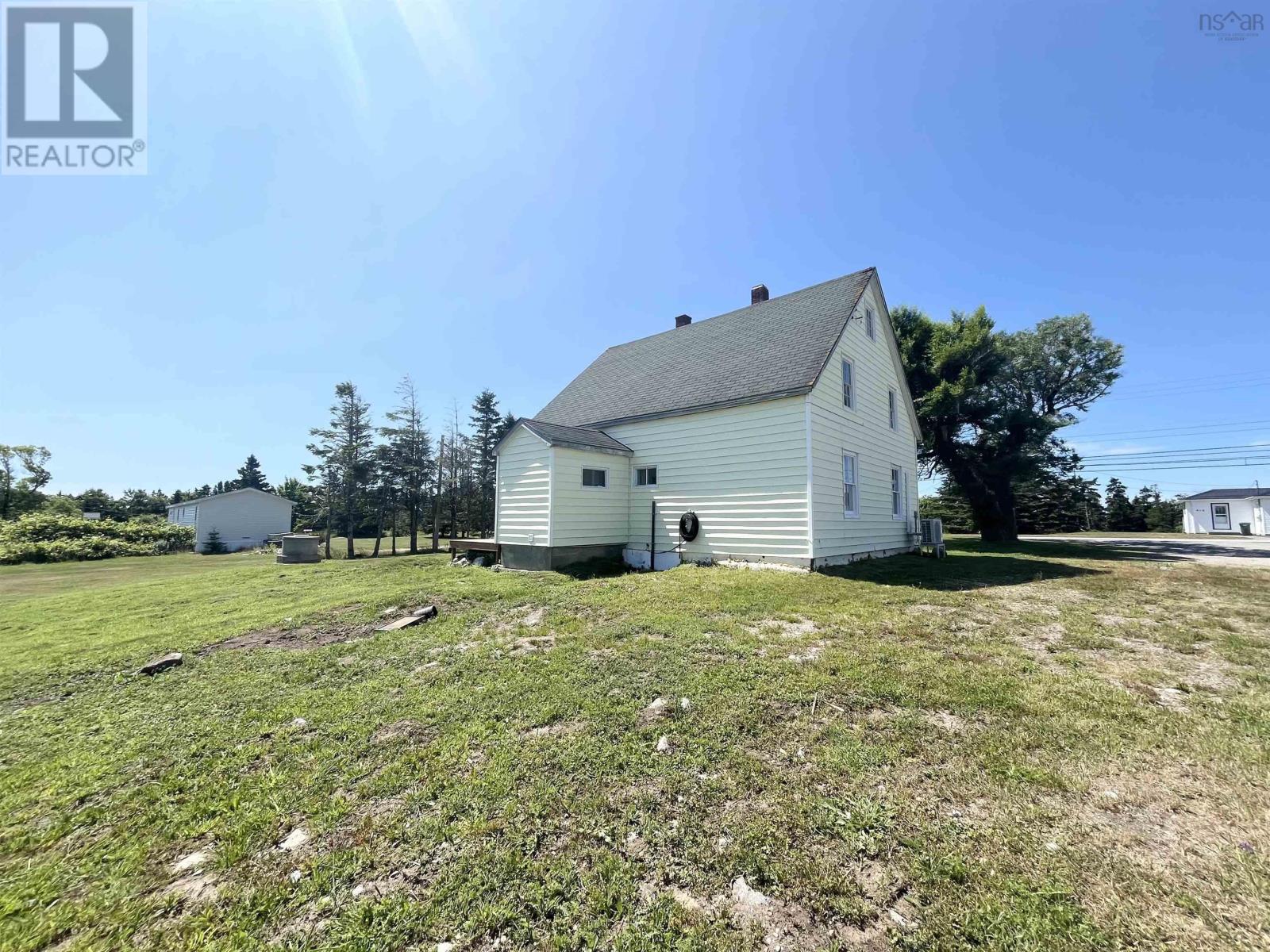 923 Highway 330 - 35