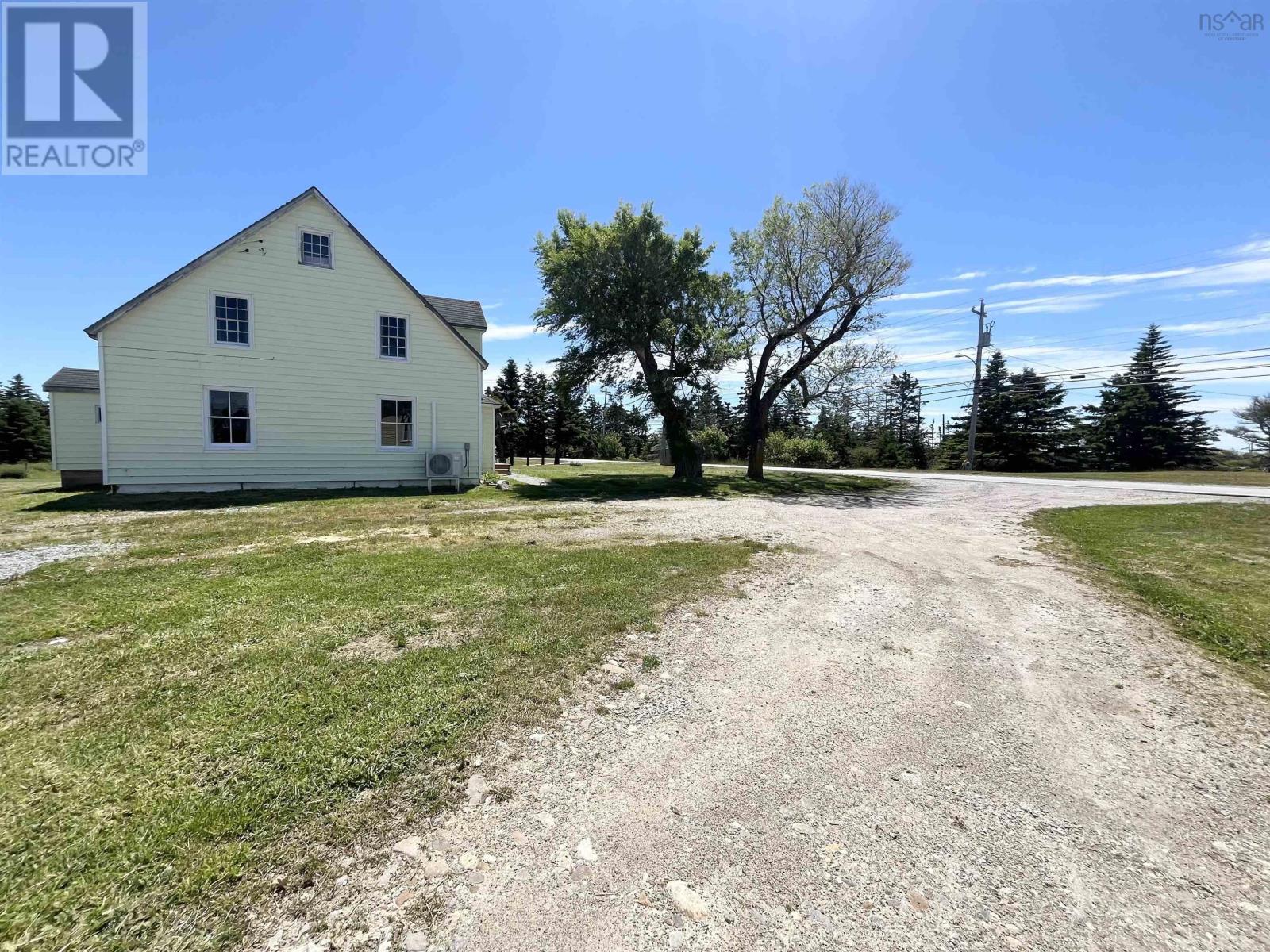 923 Highway 330 - 40