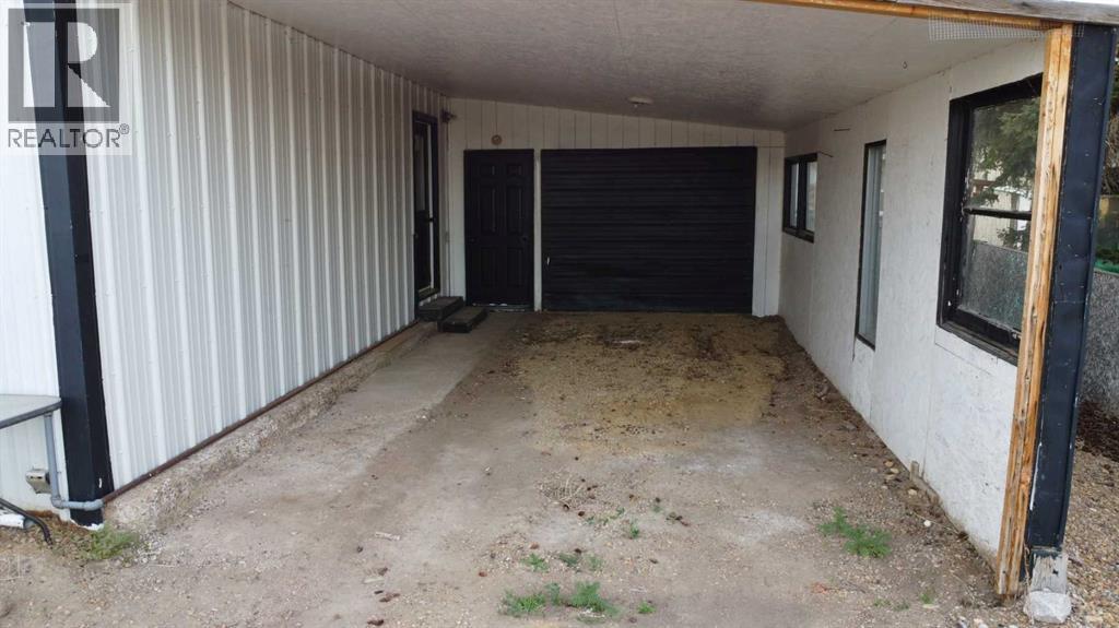 305 2 Avenue E - 17
