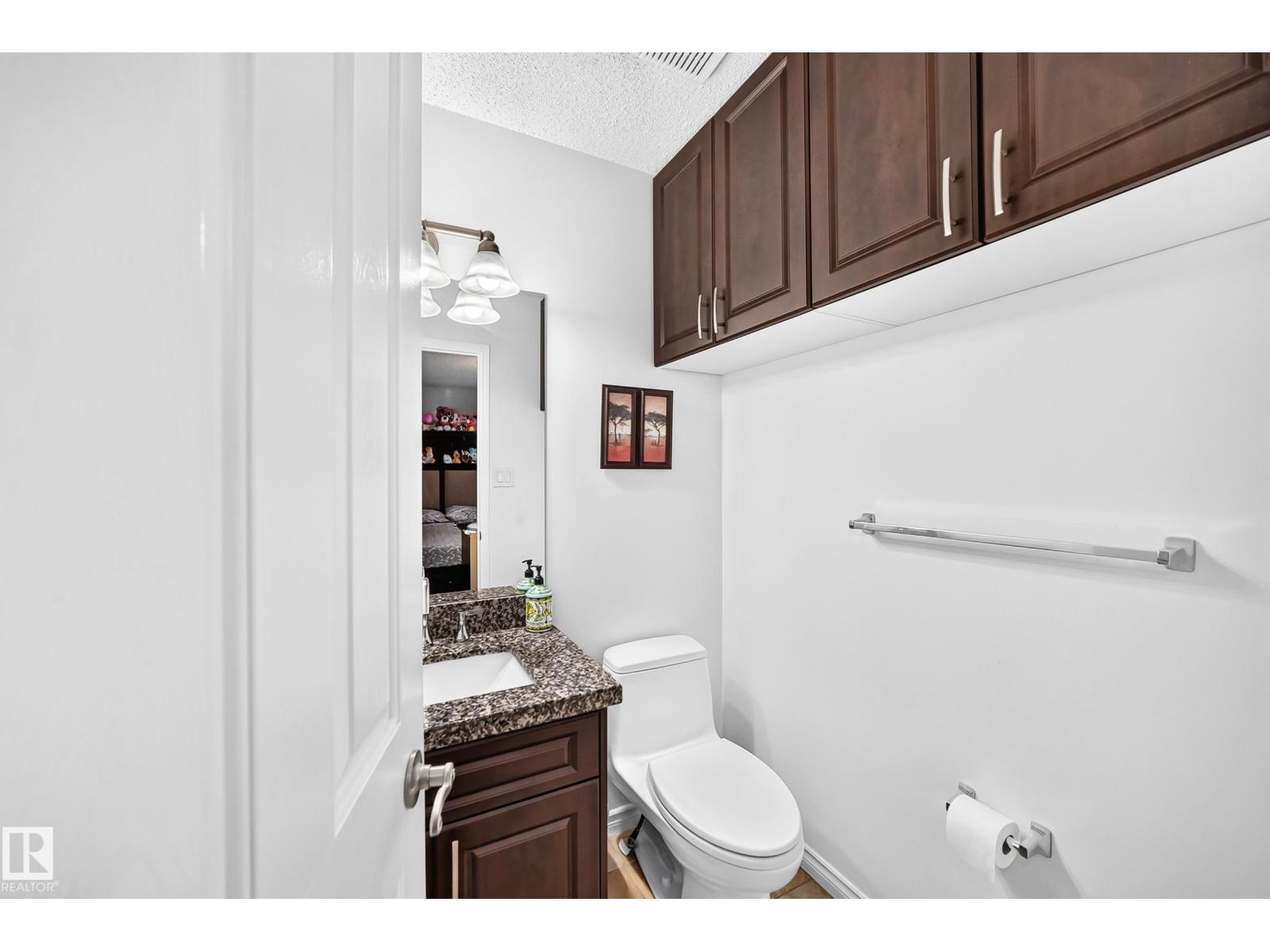 251 DUNVEGAN RD NW - 21