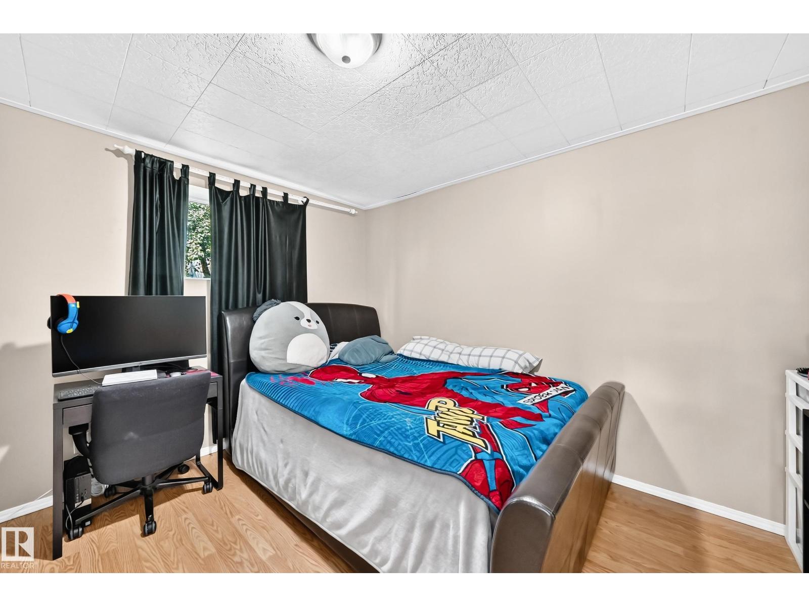 251 DUNVEGAN RD NW - 31