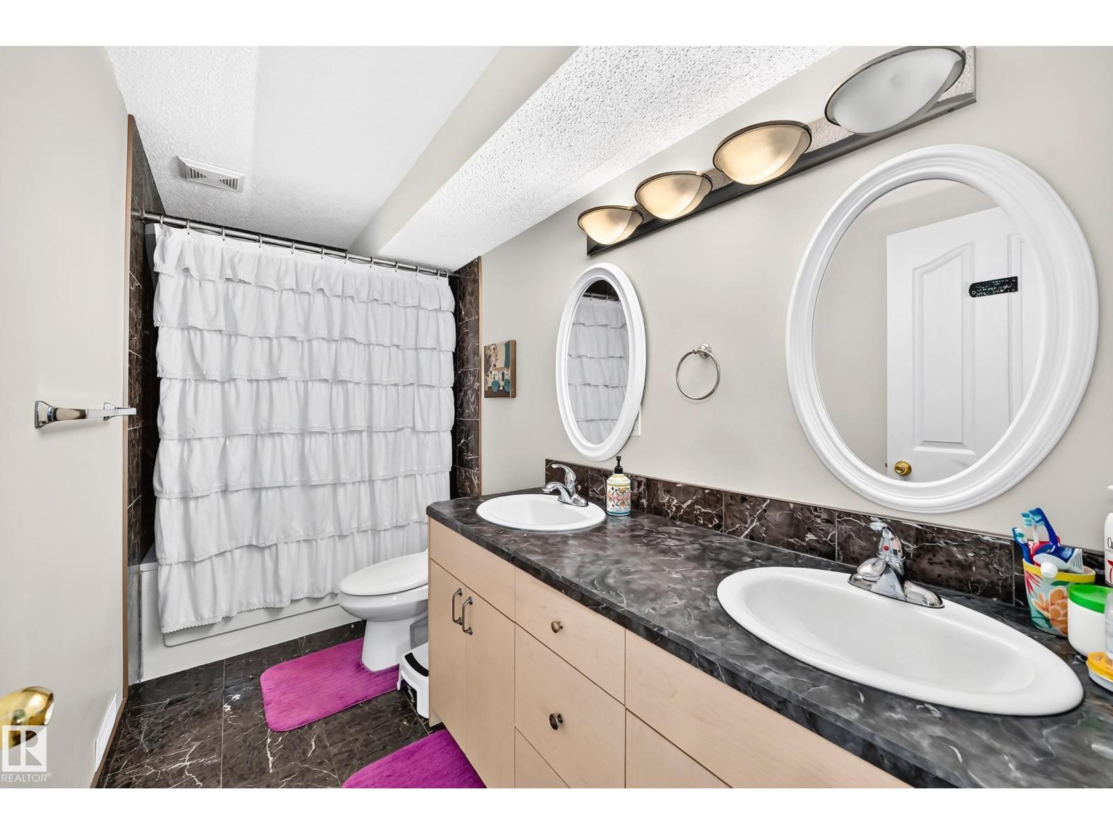 251 DUNVEGAN RD NW - 33