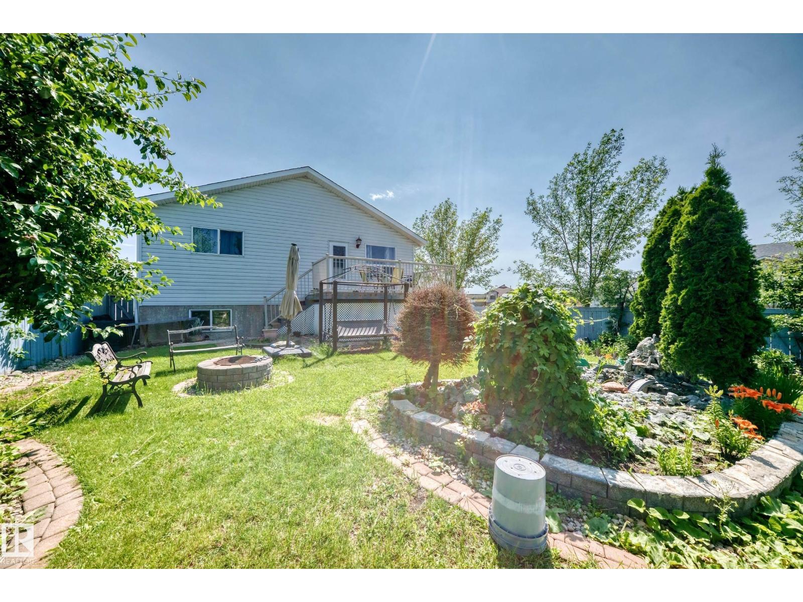 251 DUNVEGAN RD NW - 37