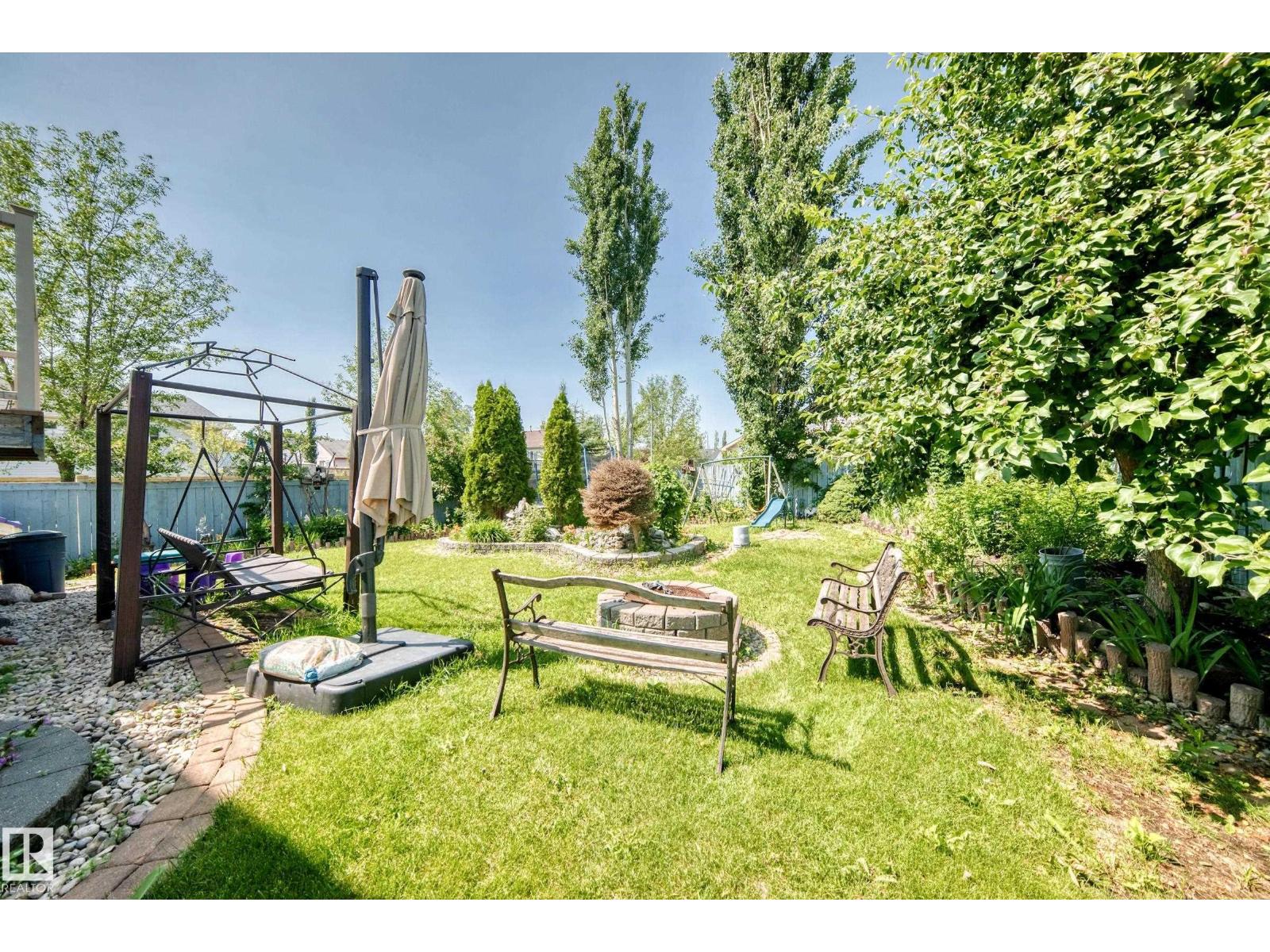 251 DUNVEGAN RD NW - 38