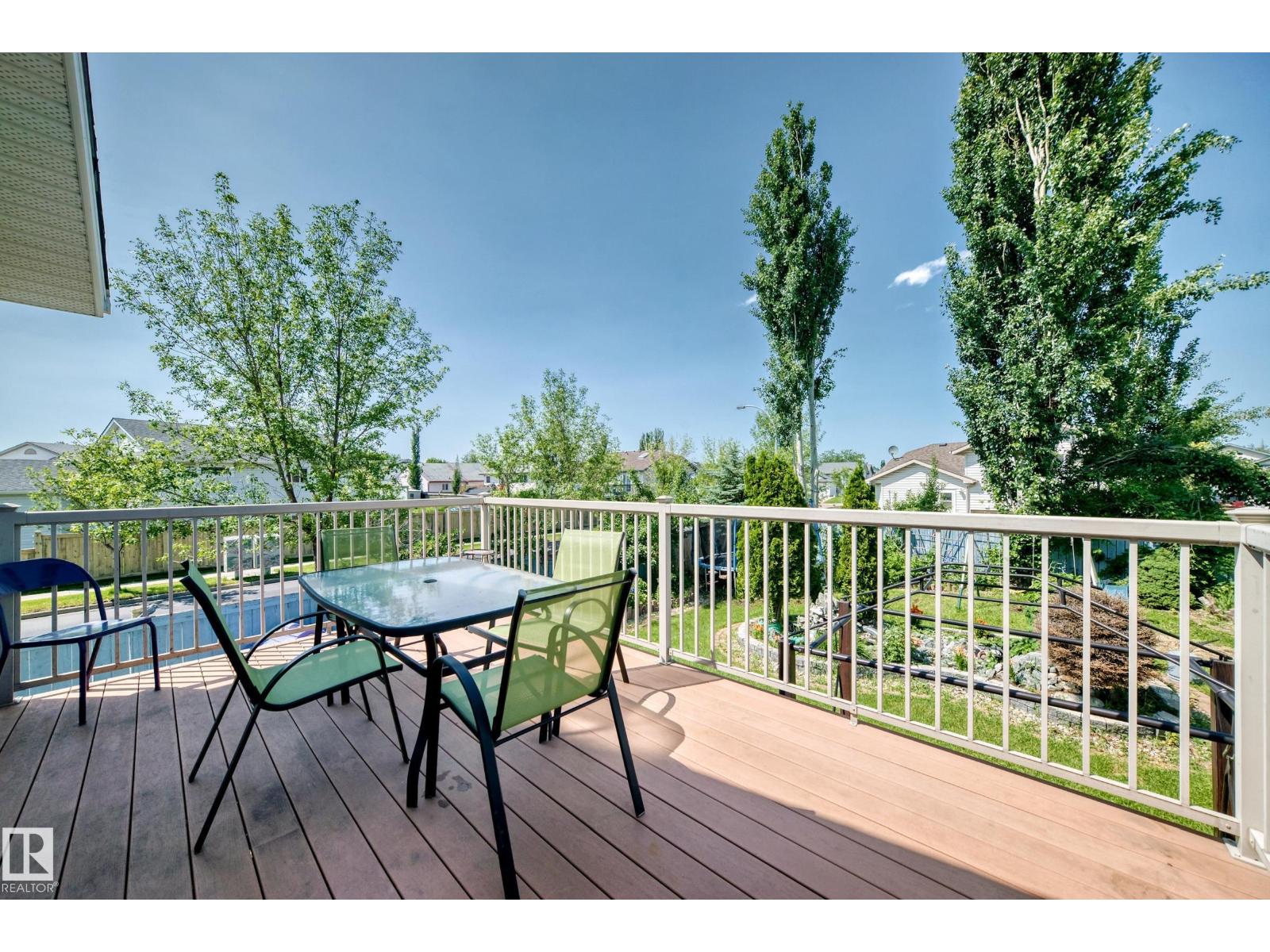 251 DUNVEGAN RD NW - 39