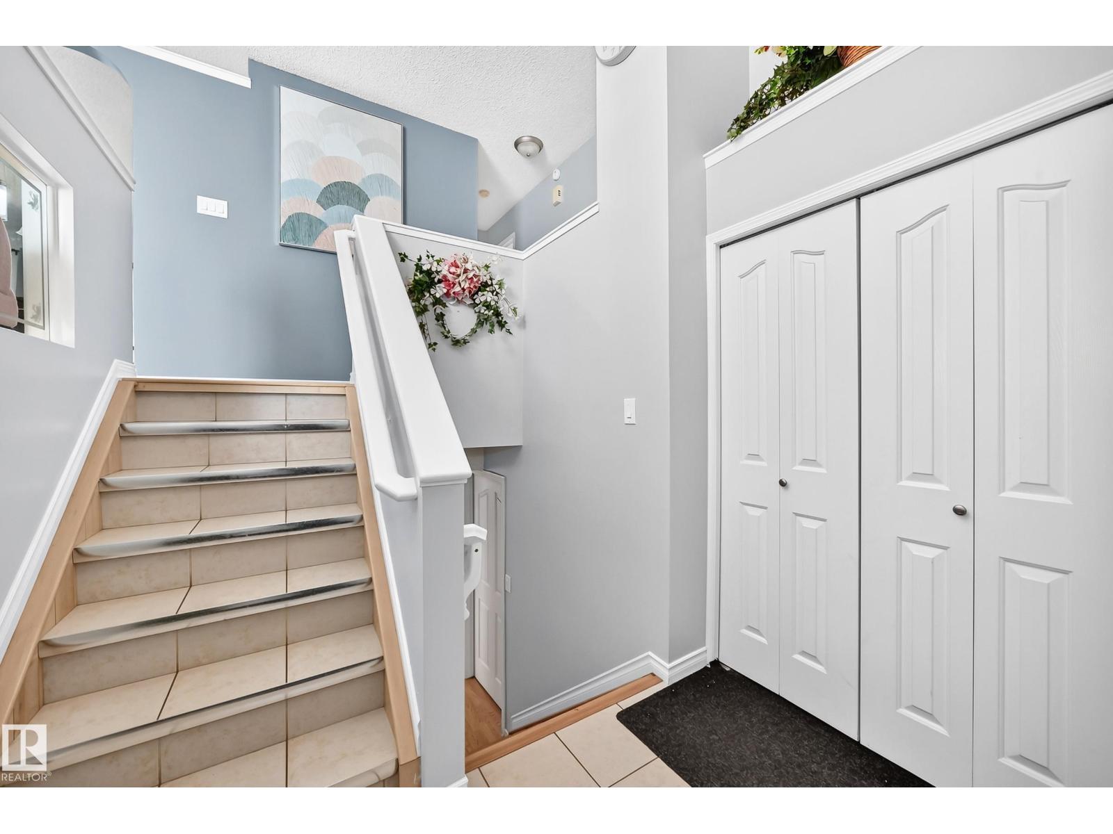 251 DUNVEGAN RD NW - 6