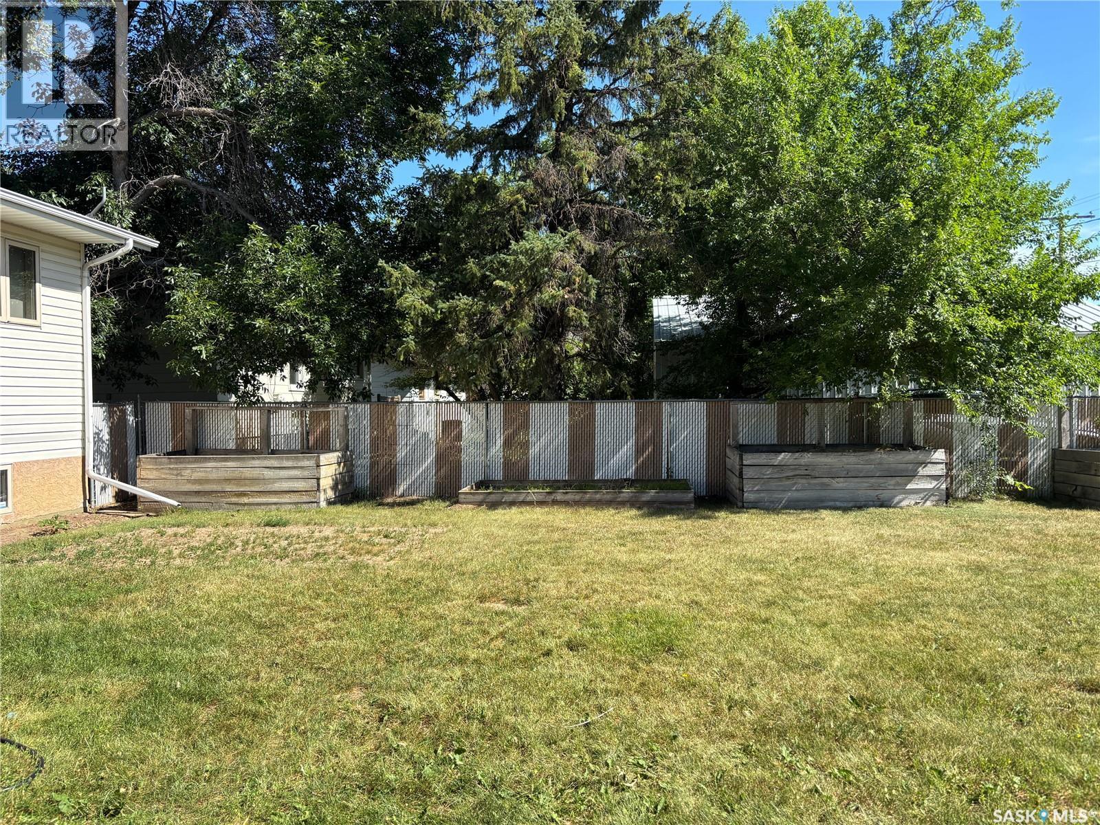 208 Herbert STREET - 14