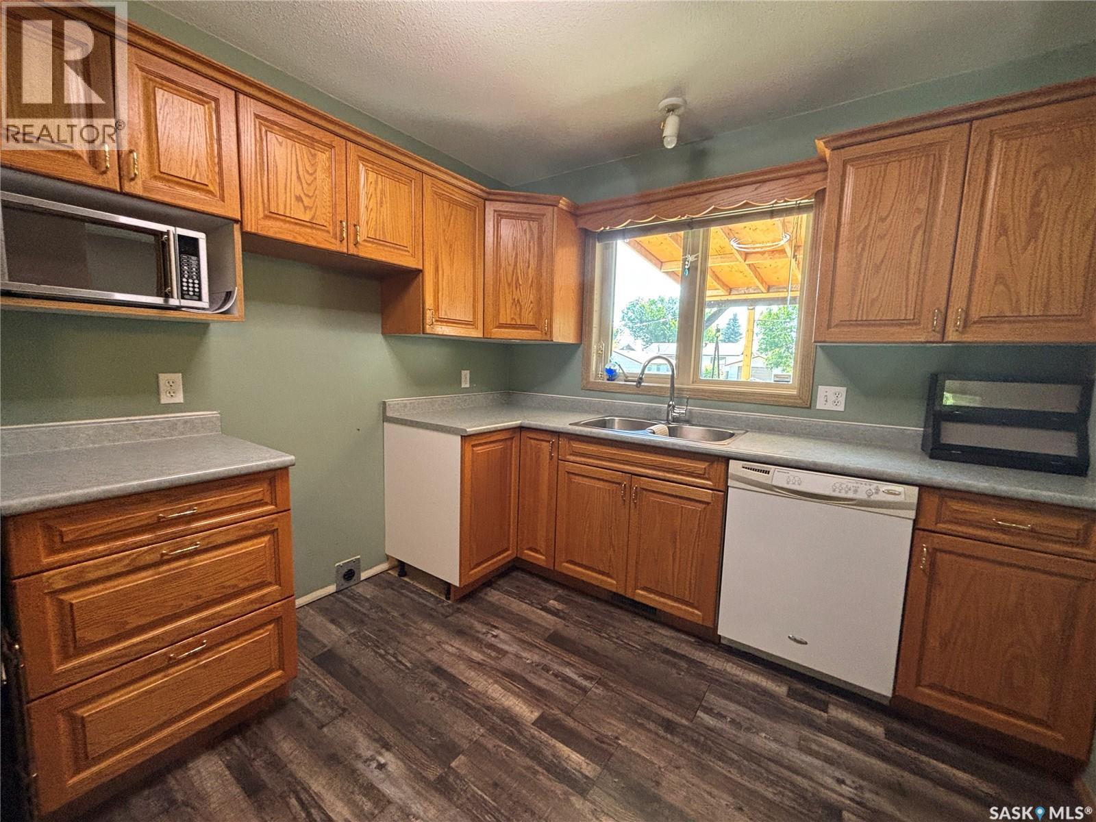 208 Herbert STREET - 21