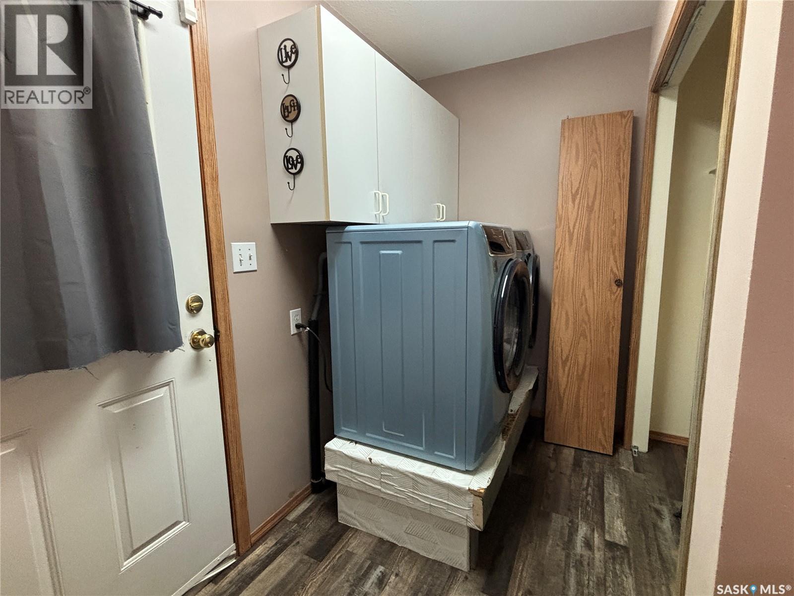 208 Herbert STREET - 27