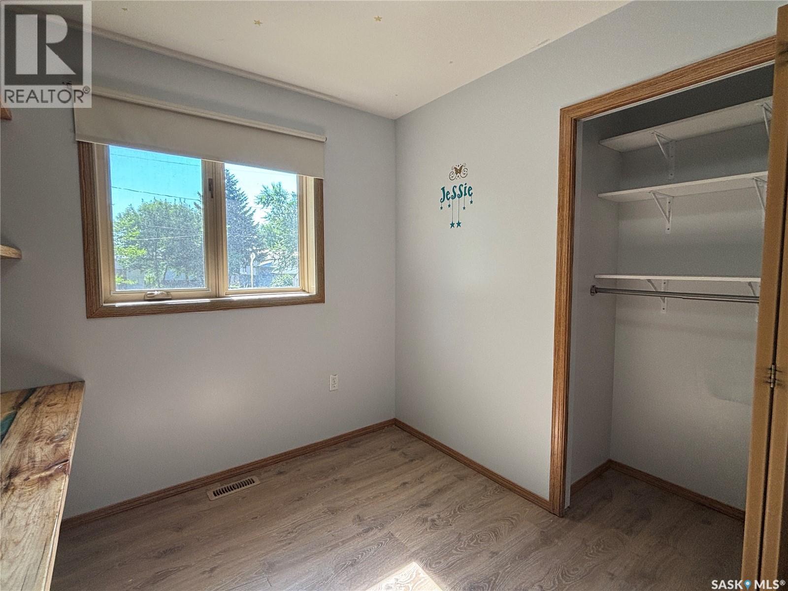 208 Herbert STREET - 34