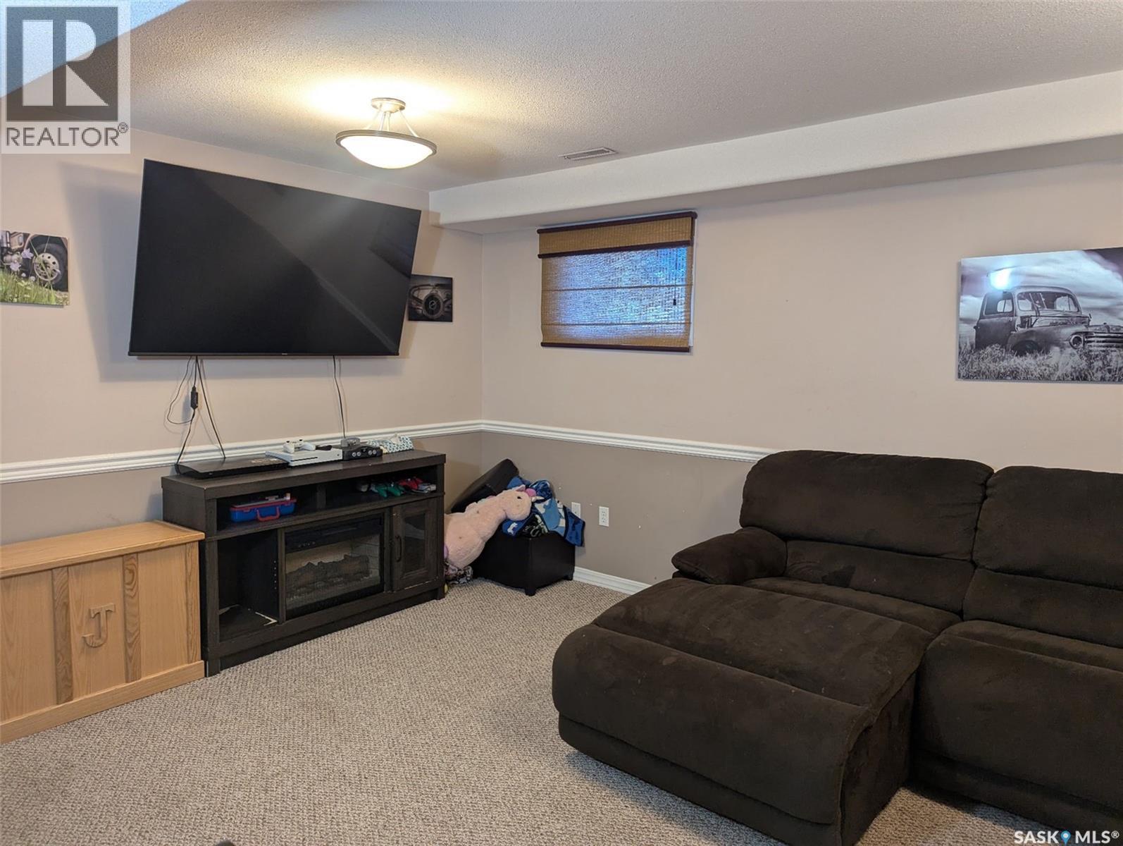 208 Herbert STREET - 37
