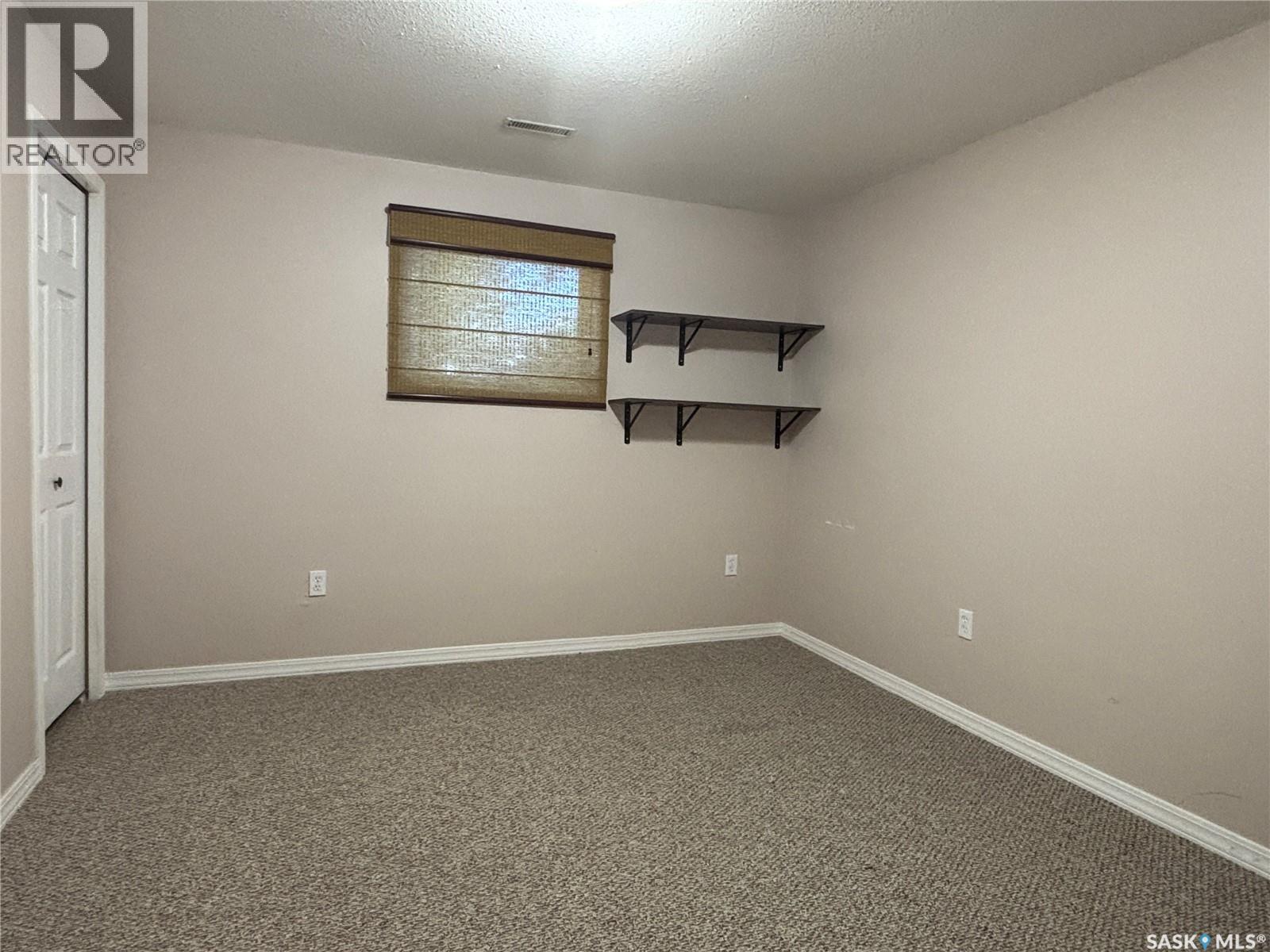 208 Herbert STREET - 46