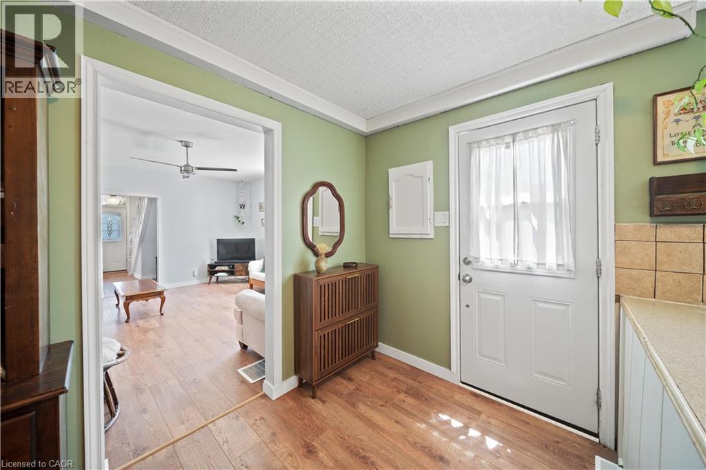95 KING Street W - 23