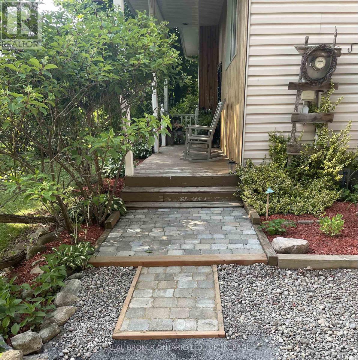 5121 BRUNET ROAD - 39