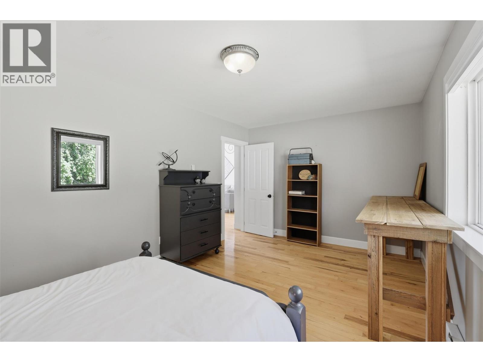 4685 KAMLOOPS VERNON Highway - 34
