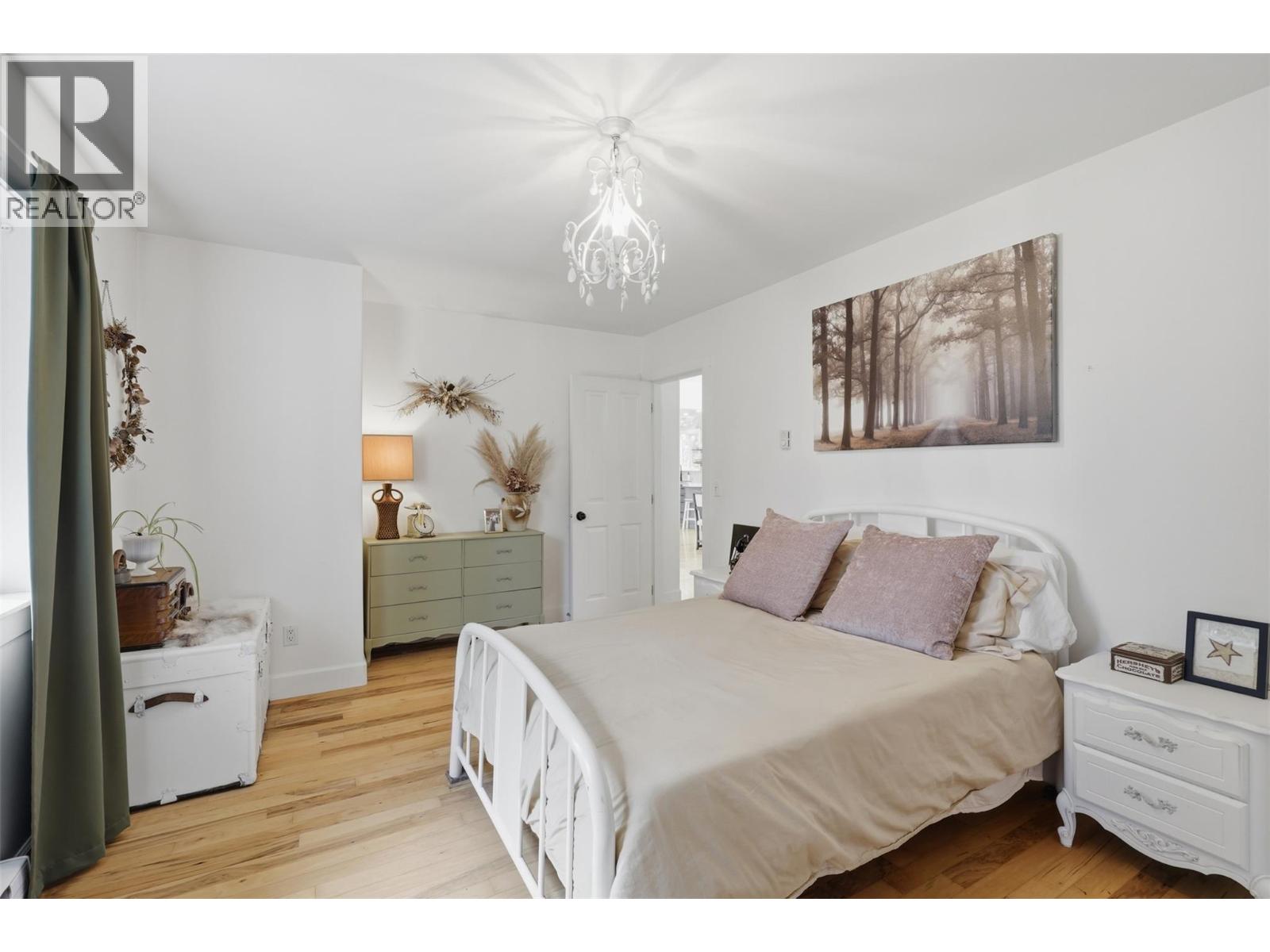 4685 KAMLOOPS VERNON Highway - 37
