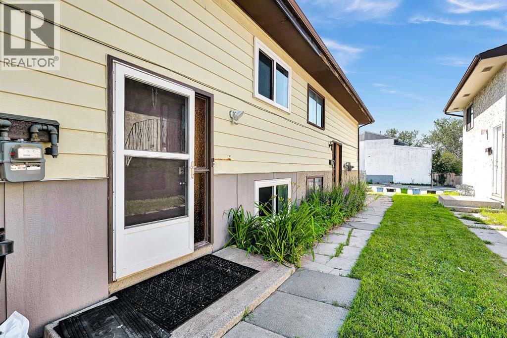 #2 435 Pinehill Road NE - 30