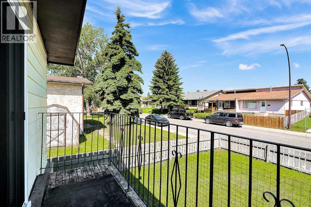 #2 435 Pinehill Road NE - 28